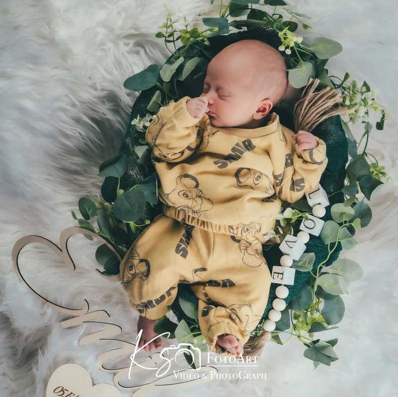 Neugeborenenfoto im Studio, Fotograf Bayreuth Speichersdorf